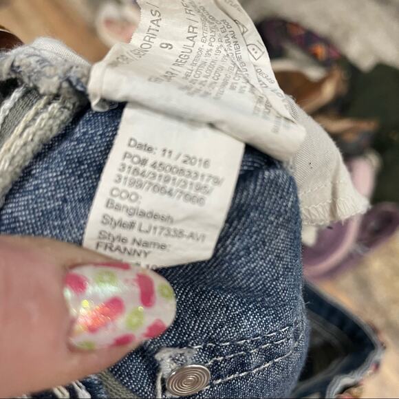 LEI denim and lace fringe shorts with belt - Picture 6 of 10